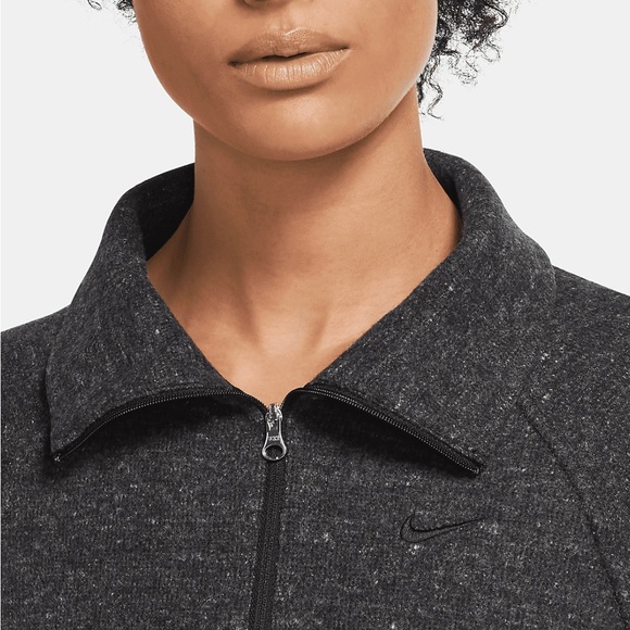 Nike Pullover - Picture 3 of 13